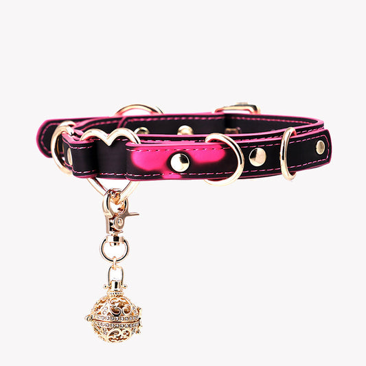 Temperature-Activated Color-Changing Heart Bell Leather Choker